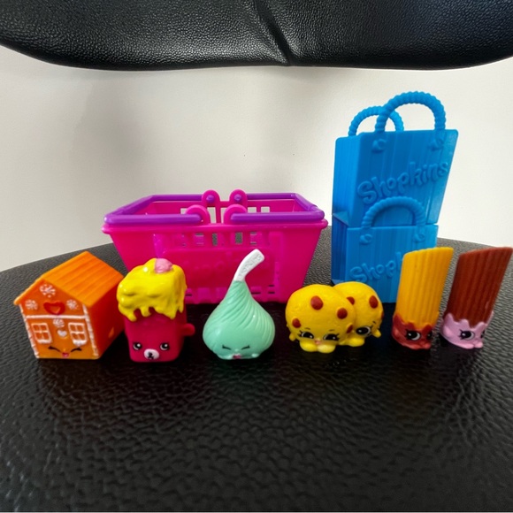 Shopkins Dessert Bundle #2 - Picture 1 of 1